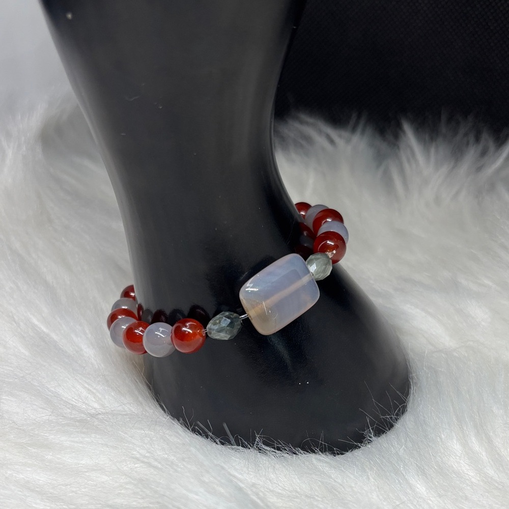 Grey Agate and Carnelian Stretch Bracelet